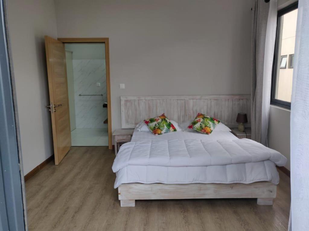 Shanti Haveli Beachfront Apartments Flic-en-Flacq Buitenkant foto