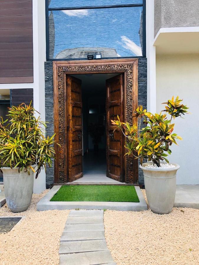 Shanti Haveli Beachfront Apartments Flic-en-Flacq Buitenkant foto