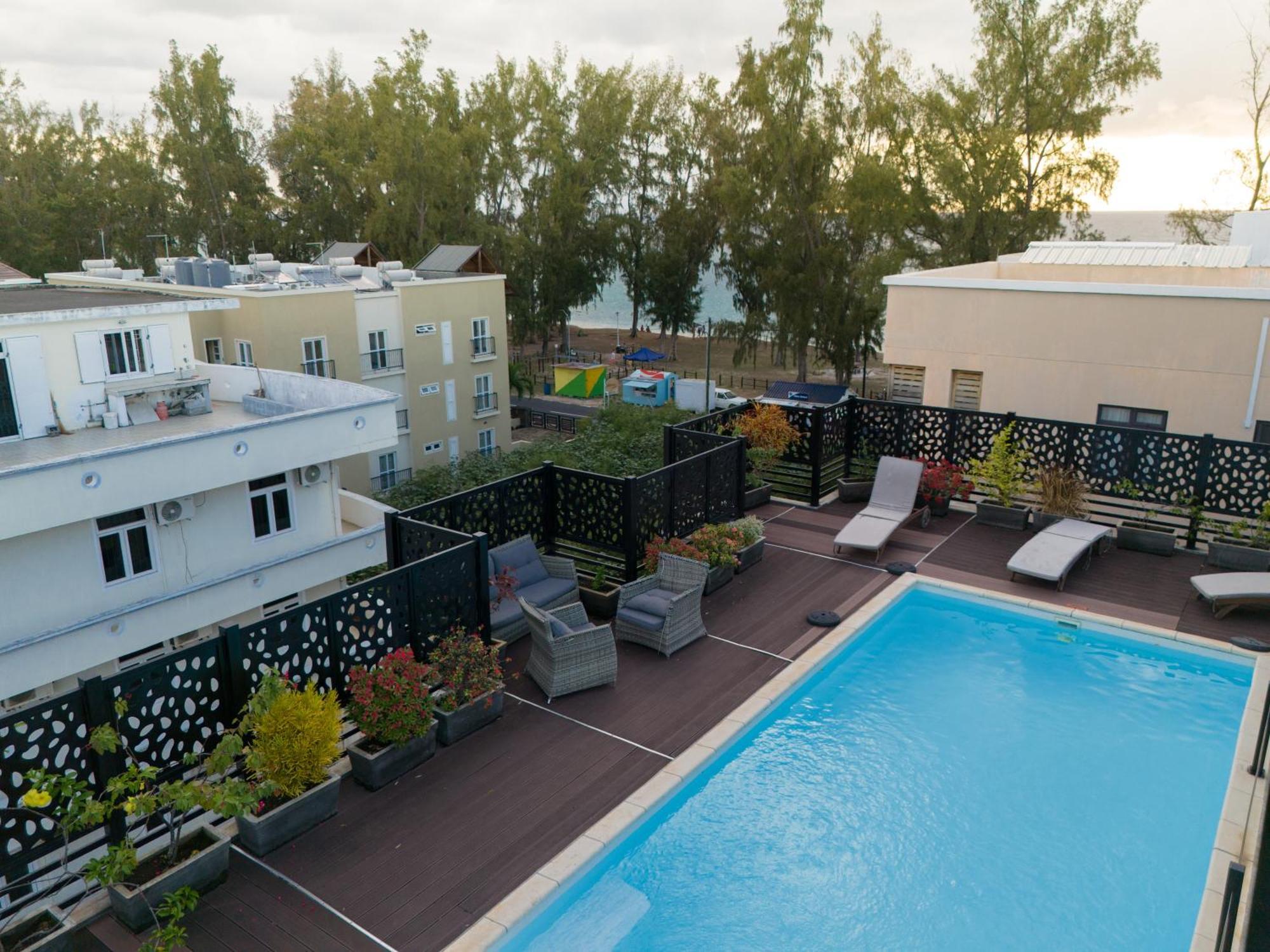 Shanti Haveli Beachfront Apartments Flic-en-Flacq Buitenkant foto