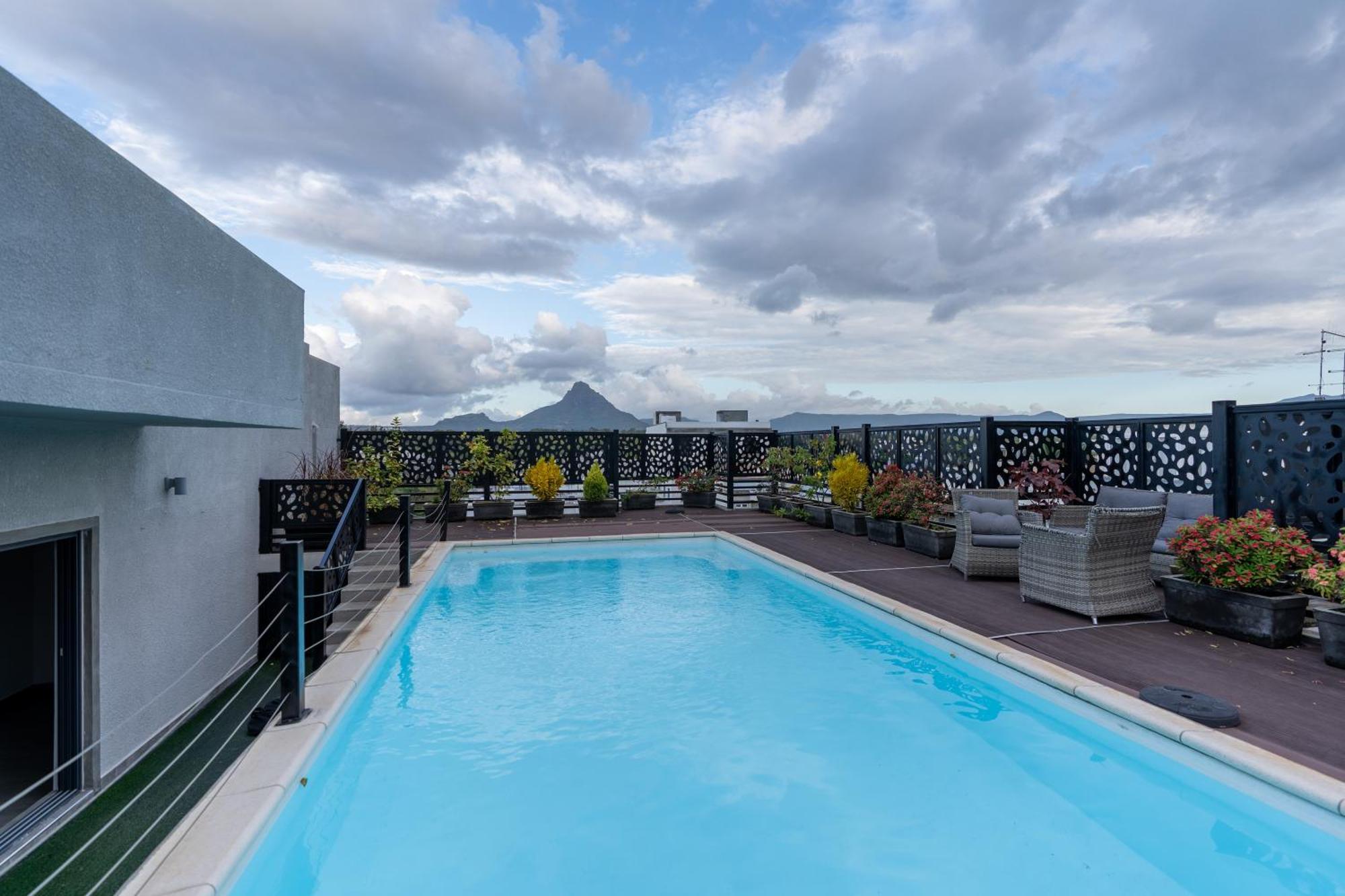 Shanti Haveli Beachfront Apartments Flic-en-Flacq Buitenkant foto